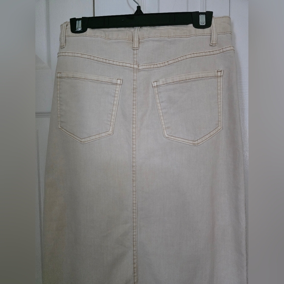 OAT New York Cream Denim Midi Skirt With Slit And Pockets 6 NWT - Picture 7 of 12